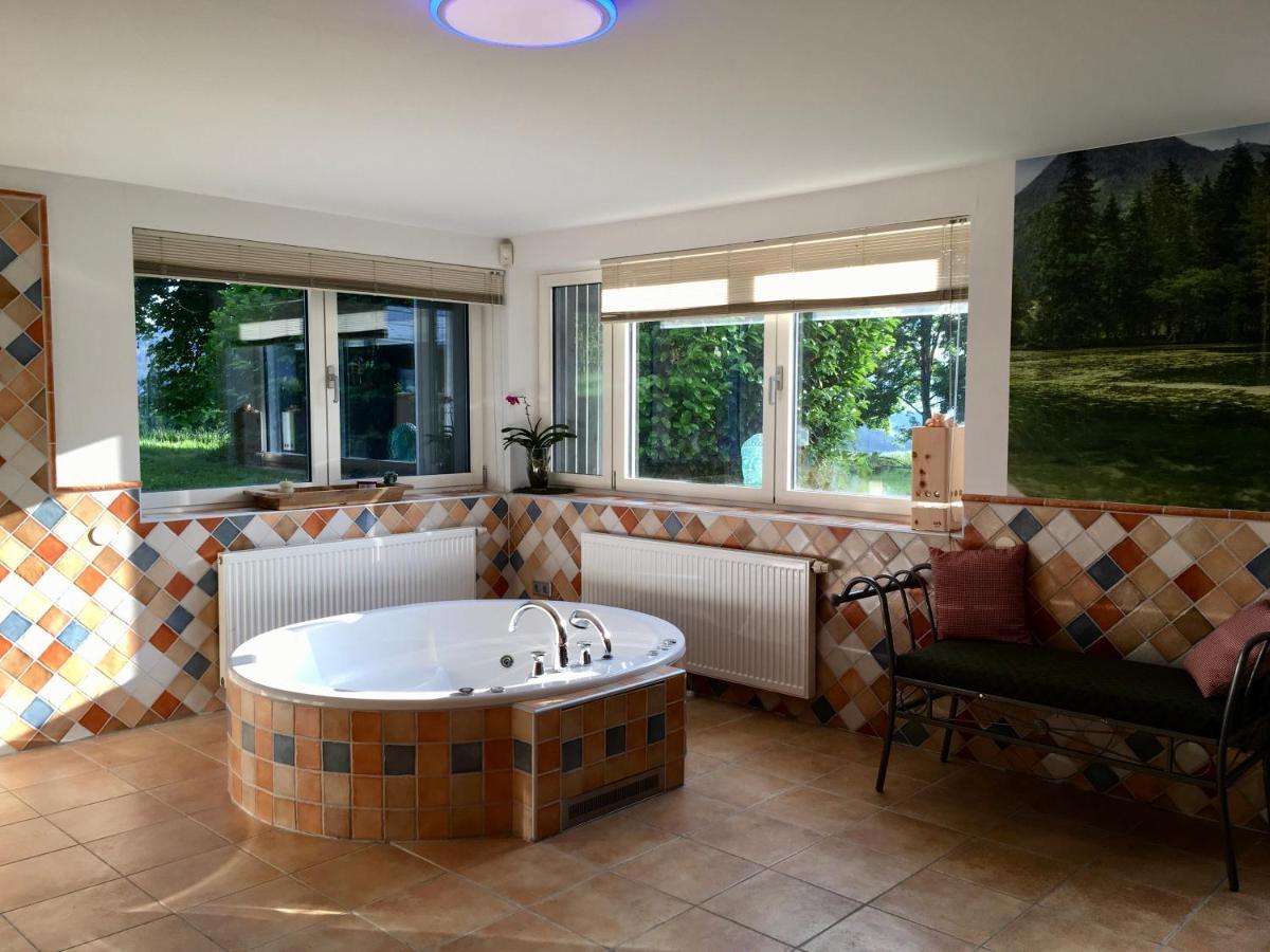 Naturforsthaus Ferienwohnung Fuer Hunde- Und Tierverbundene Menschen Preitenegg Eksteriør billede