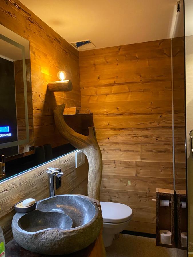 Naturforsthaus Ferienwohnung Fuer Hunde- Und Tierverbundene Menschen Preitenegg Eksteriør billede